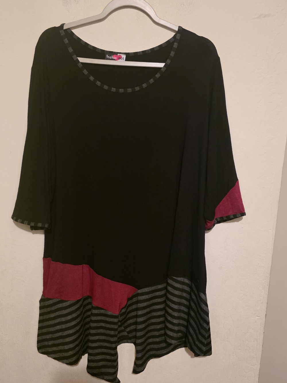 Inside Out Black Tunic with Berry Colorblock and Gray Stripe Hem Size 1X